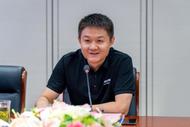 金鹏控股集团与飞利浦空调(中国)运营总部签署战略合作协议