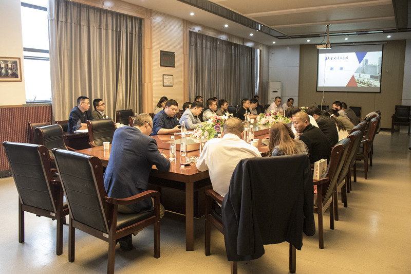 金鹏建设集团项目管理公司召开4月份月度例会暨财务、商务培训会